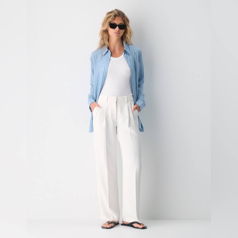 Aritzia - Babaton Efortless Pants - Size 4